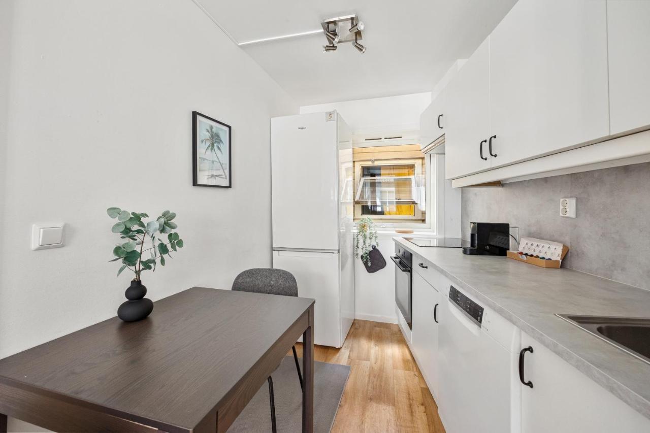 Апартаменты Family Friendly 3Br - Fast Wi-Fi - Behind Bryggen Берген Экстерьер фото